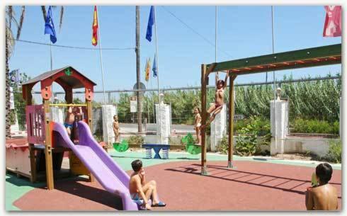 Camping Coll Vert Hotel Alfafar Exterior photo
