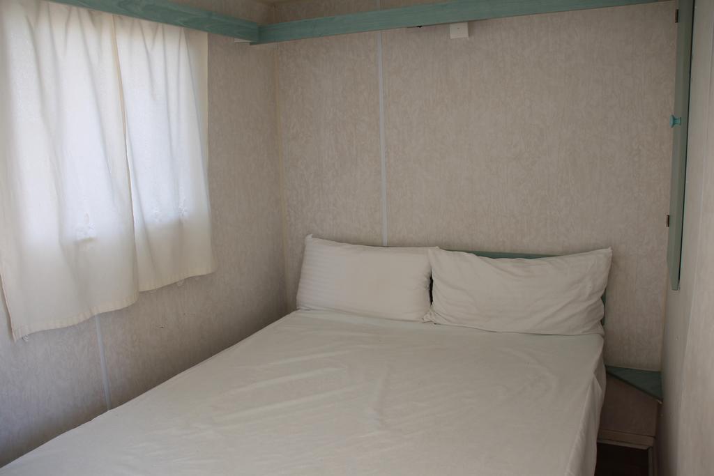 Camping Coll Vert Hotel Alfafar Exterior photo